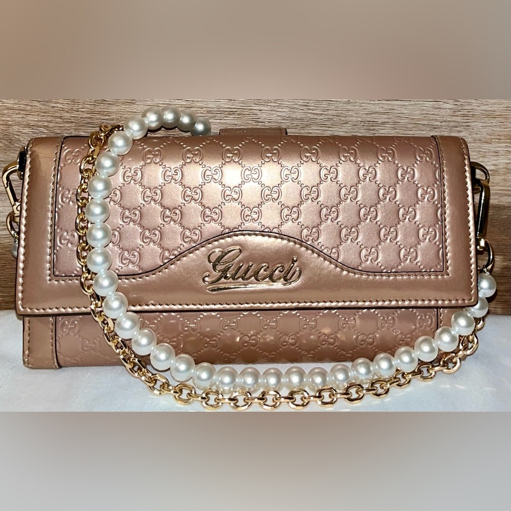 Gucci Metallic Rose Gold Pearl Chain Shoulder Bag